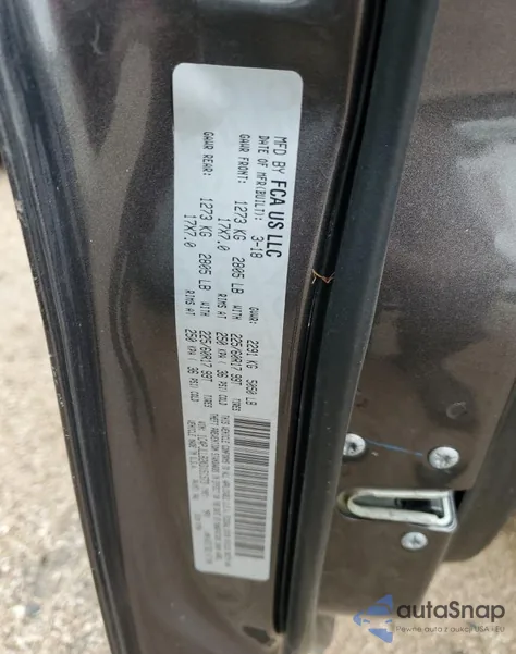 2019 Jeep Cherokee Latitude Plus z USA, uszkodzony, nr VIN 1C4PJLLB2KD151573